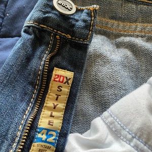 EUC Men’s Wrangler Jeans 👖